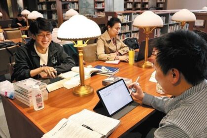 china-impulsa-la-lectura-digital:-ya-alcanza-al-82,3%-de-los-adultos-y-crece-el-consumo-de-libros