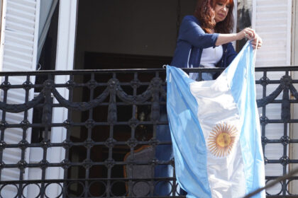 el-gobierno-ira-a-la-corte-para-impedir-que-cristina-kirchner-siga-cobrando-la-pension-de-nestor-kirchner