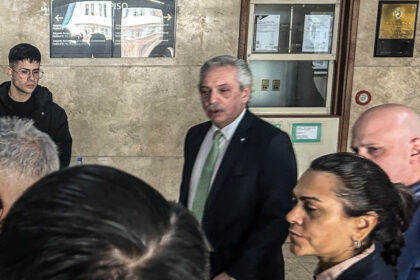 con-un-voto-dividido,-la-camara-de-casacion-anulo-el-procesamiento-de-alberto-fernandez-en-la-causa-seguros