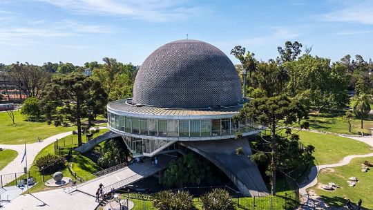 el-planetario-renueva-su-iluminacion-por-sus-60-anos:-tecnologia,-diseno-y-espectaculo-en-la-cupula-portena