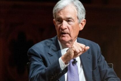 powell-afirma-que-seguira-en-la-reserva-federal-tras-dejar-la-presidencia-en-mayo