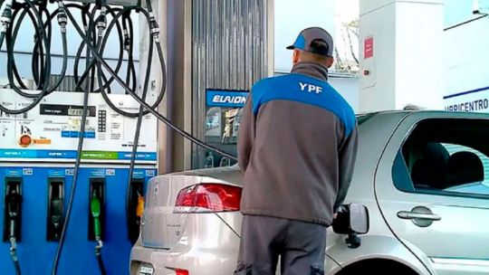 el-gobierno-actualizo-el-impuesto-a-los-combustibles-para-mayo:-¿aumenta-la-nafta?