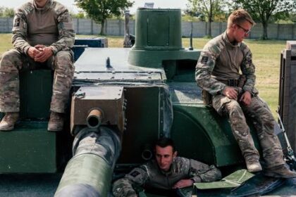 emmanuel-macron-sera-asistente-en-un-ejercicio-militar-de-alta-intensidad-orion-en-francia