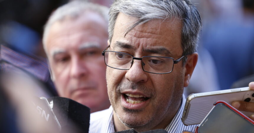 “le-hicimos-precio-a-adorni,-fue-un-desastre”:-las-duras-criticas-del-lider-del-bloque-k-en-diputados-al-informe-de-gestion-del-jefe-de-gabinete