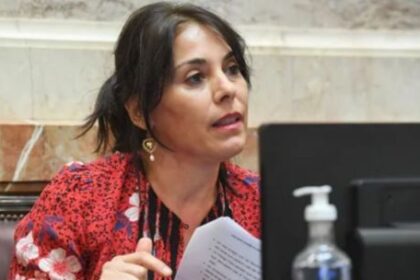 oficializan-a-lucila-crexell,-la-exsenadora-del-polemico-voto-de-la-ley-bases,-como-embajadora-en-canada
