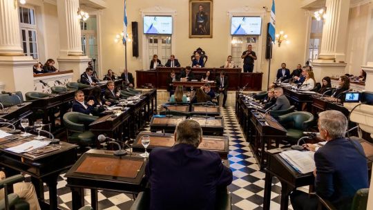 gravedad-institucional-en-corrientes:-el-conflicto-judicial-llego-a-la-legislatura-con-fuertes-cruces
