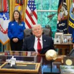 “tiene-superoidos”:-donald-trump-se-burlo-del-jefe-de-la-nasa-en-un-acto-con-astronautas