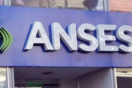 aumento-confirmado-para-jubilados:-asi-queda-la-minima-con-bono-en-mayo-2026
