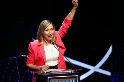 como-es-el-“bregmanpalooza”:-acto-en-ferro-con-streaming,-visitas-internacionales-y-la-ilusion-de-la-izquierda-por-los-numeros-de-la-diputada