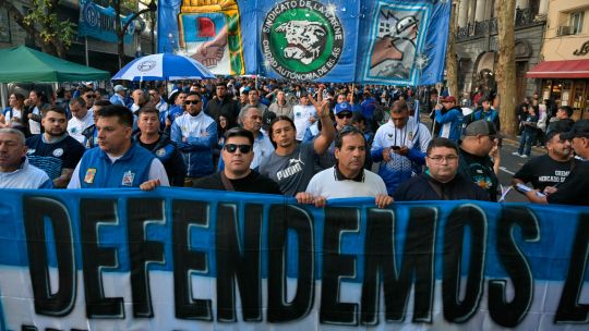 unions-rally-in-buenos-aires-against-milei-ahead-of-labour-day-celebrations