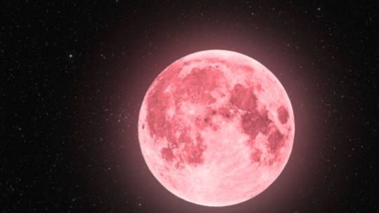 luna-llena-de-abril-2026:-cuando-se-podra-ver-y-por-que-se-la-llama-“luna-rosa”