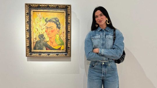 dua-lipa-fue-elegida-como-curadora-del-london-literature-festival-2026