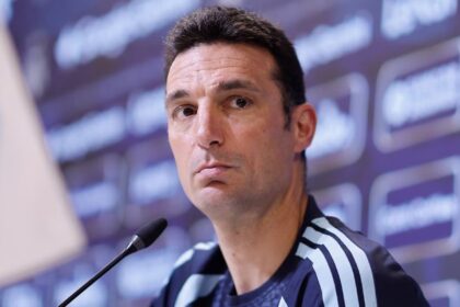 scaloni,-tras-la-goleada-de-la-seleccion-argentina-ante-zambia:-“lo-que-viene-va-a-ser-durisimo”