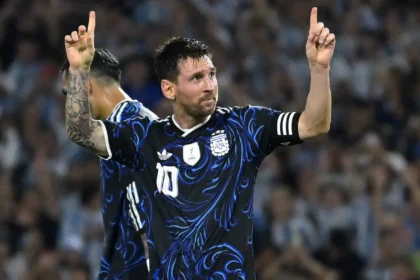 en-lo-que-podria-ser-su-ultima-funcion-en-el-pais,-messi-anoto-un-gol-y-fue-figura-en-el-amistoso-ante-zambia