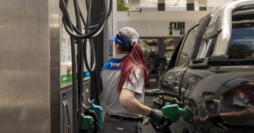 naftas:-el-gobierno-postergo-para-mayo-el-aumento-de-un-impuesto-para-evitar-el-impacto-en-la-inflacion