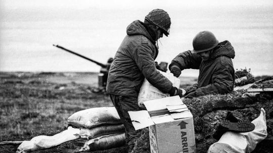 el-misterio-de-las-donaciones-para-la-guerra-de-malvinas:-que-paso-con-la-mayor-colecta-solidaria-de-la-historia-argentina