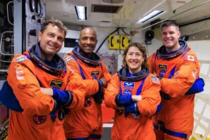 por-que-los-astronautas-de-artemis-ii-vestiran-de-naranja:-la-razon-clave-detras-del-color-elegido-por-la-nasa