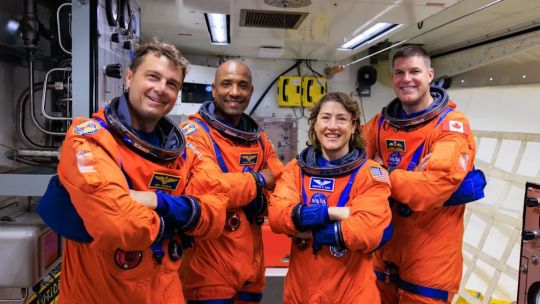 por-que-los-astronautas-de-artemis-ii-vestiran-de-naranja:-la-razon-clave-detras-del-color-elegido-por-la-nasa