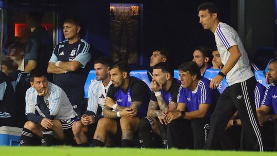 albiceleste-win-big-–-and-learn-little-–-in-final-pre-world-cup-home-friendlies