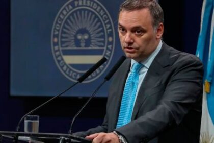 llaman-a-declarar-a-la-escribana-de-manuel-adorni-y-se-habla-de-su-salida-del-gobierno