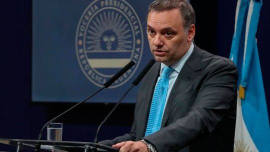 llaman-a-declarar-a-la-escribana-de-manuel-adorni-y-se-habla-de-su-salida-del-gobierno