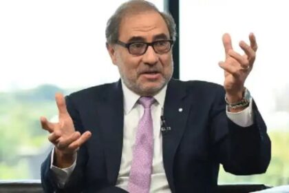 exembajador-en-estados-unidos:-“estamos-en-presencia-de-una-retirada-de-trump-de-la-guerra”
