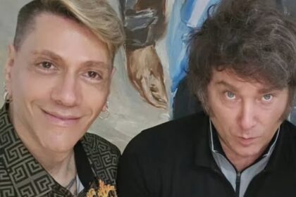javier-milei-le-cantara-a-fatima-florez-en-un-show-benefico-organizado-por-roberto-piazza