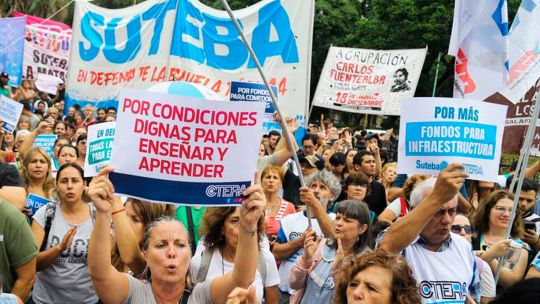 la-justicia-suspendio-la-aplicacion-de-la-reforma-laboral-en-el-sector-docente