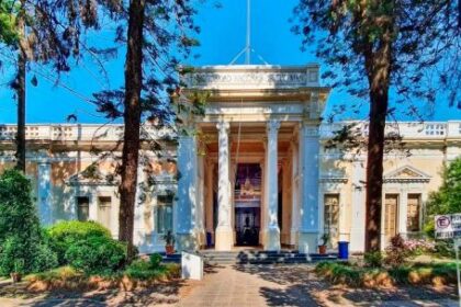 universidad-nacional-de-tucuman:-judicializan-la-reeleccion-del-rector-y-crece-la-disputa-por-fondos-mineros