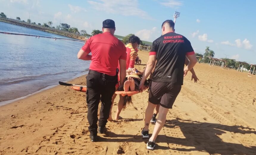 posadas:-una-mujer-sufrio-una-descompensacion-en-el-balneario-el-brete-y-fue-auxiliada-por-los-equipos-de-rescate