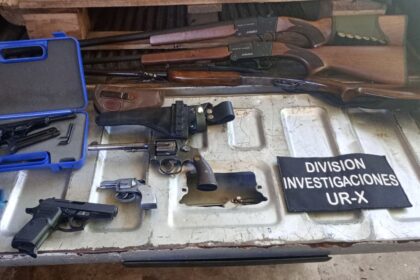 la-policia-lo-detecto-vendiendo-armas-por-whatsapp:-le-secuestraron-un-arsenal-y-mas-de-2-mil-municiones