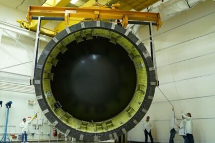 el-microsatelite-argentino-atenea-comenzo-a-emitir-senales-como-parte-de-la-mision-artemis-ii-de-la-nasa