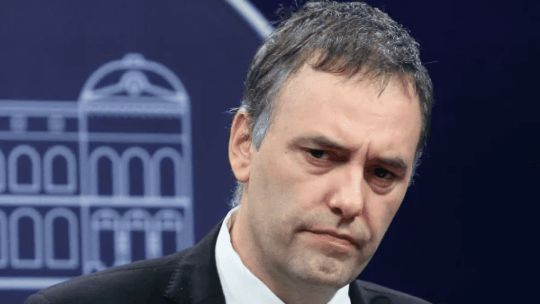 encuesta:-adorni-ya-tiene-una-imagen-negativa-del-66%-y-el-70,4-%-piensa-que-deberia-renunciar