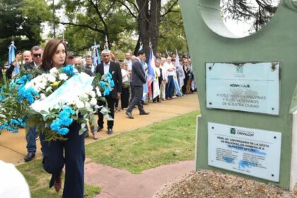 villarruel-participo-de-un-acto-en-chivilcoy-junto-a-veteranos:-“malvinas-no-es-una-excusa-para-que-se-diriman-internas-de-un-partido-politico”