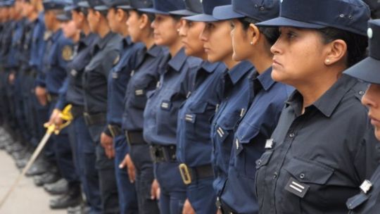 el-gobierno-oficializo-un-bono-de-hasta-$300.000-para-fuerzas-de-seguridad:-quienes-lo-cobran-y-cuando