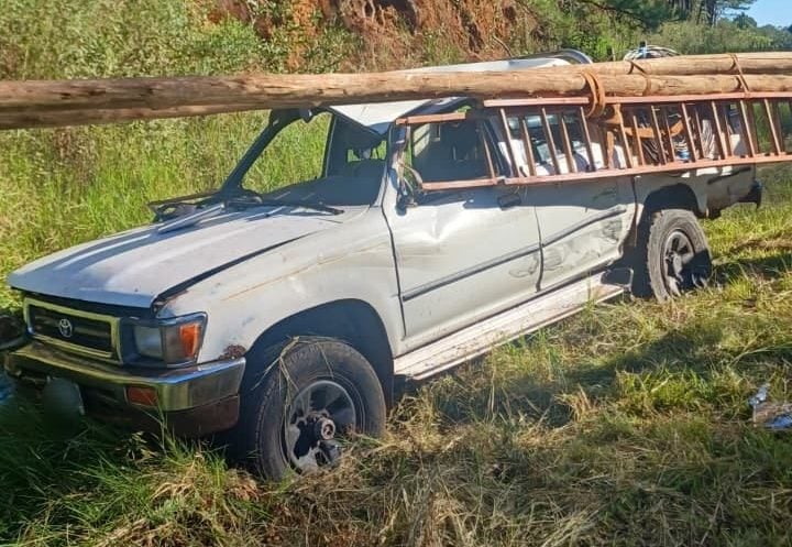 siniestro-vial-en-san-vicente:-dos-camionetas-chocaron-sobre-la-ruta-14-y-un-hombre-resulto-lesionado
