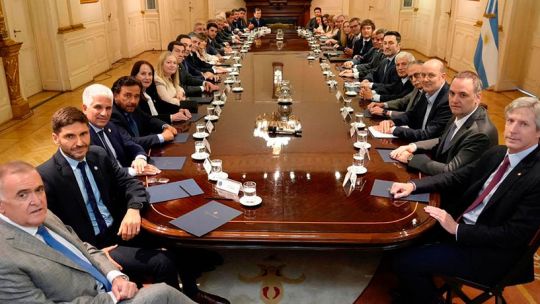 adelantos-de-coparticipacion:-el-gobierno-habilita-auxilio-financiero-con-tasa-del-15%-a-provincias-en-crisis