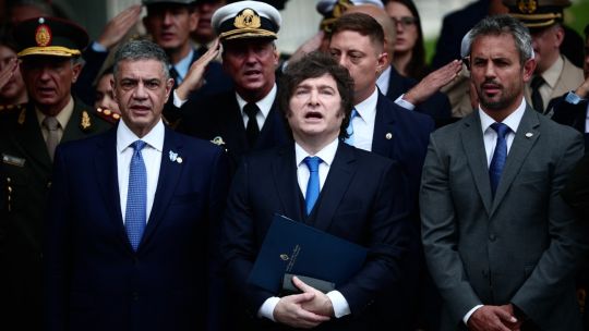 milei-marks-war-anniversary-with-malvinas-oil-warning,-renews-sovereignty-claim