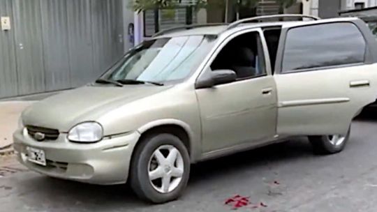almagro:-una-policia-federal-baleo-a-cuatro-pasajeros-en-un-auto-de-aplicacion-y-quedo-detenida