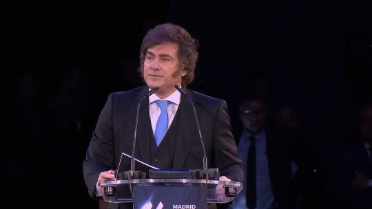 javier-milei-convoco-a-su-gabinete-para-el-lunes-y-busca-dejar-atras-el-escandalo-por-adorni