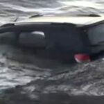 pescadores-rescataron-a-una-mujer-y-una-nina-de-11-anos-que-cayeron-al-rio-de-la-plata-en-su-camioneta