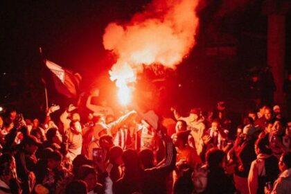 banderazo-tragico-de-hinchas-de-alianza-lima:-hubo-un-muerto-y-60-heridos,-algunos-graves