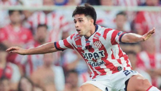 union-gano,-se-acomodo-y-le-dio-otro-golpe-a-riestra