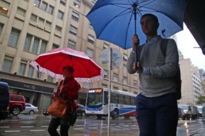 clima-en-rosario:-alerta-amarilla-por-tormentas-fuertes-y-rafagas-hasta-la-manana