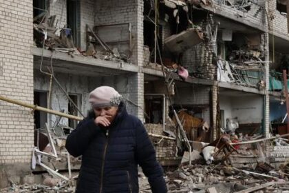 en-direct,-guerre-en-ucrania:-les-autorites-russes-annoncent-la-mort-dune-personne-dans-le-sud-du-pays-apres-une-attaque-de-misiles-et-de-drones