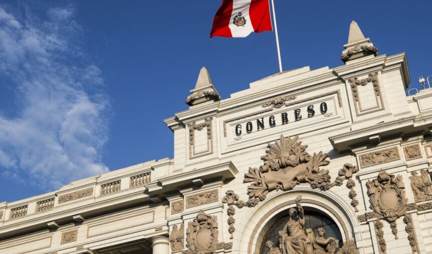 encuesta-iep:-55%-votaria-por-el-mismo-partido-para-presidente-y-senado-en-las-elecciones-generales-2026