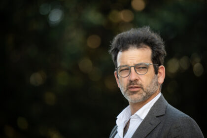 gonzalo-garces:-“cuando-se-acusa-a-israel-de-genocidio,-se-instrumentaliza-el-pasado-en-su-contra”