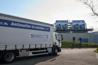 la-carga-mas-fragil-del-universo:-llevaron-antimateria-en-camion-por-primera-vez