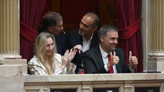 lejos-de-adorni:-diputados-cordobeses-de-lla-enfocan-en-glaciares-y-ley-hojarasca