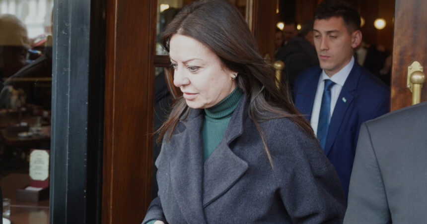 creditos-del-banco-nacion:-la-salida-de-un-funcionario-de-pettovello-abrio-otra-interna-en-el-gabinete